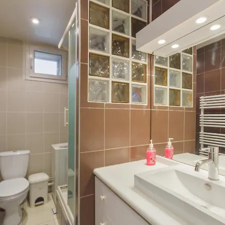 Appartement Puteaux شقة *